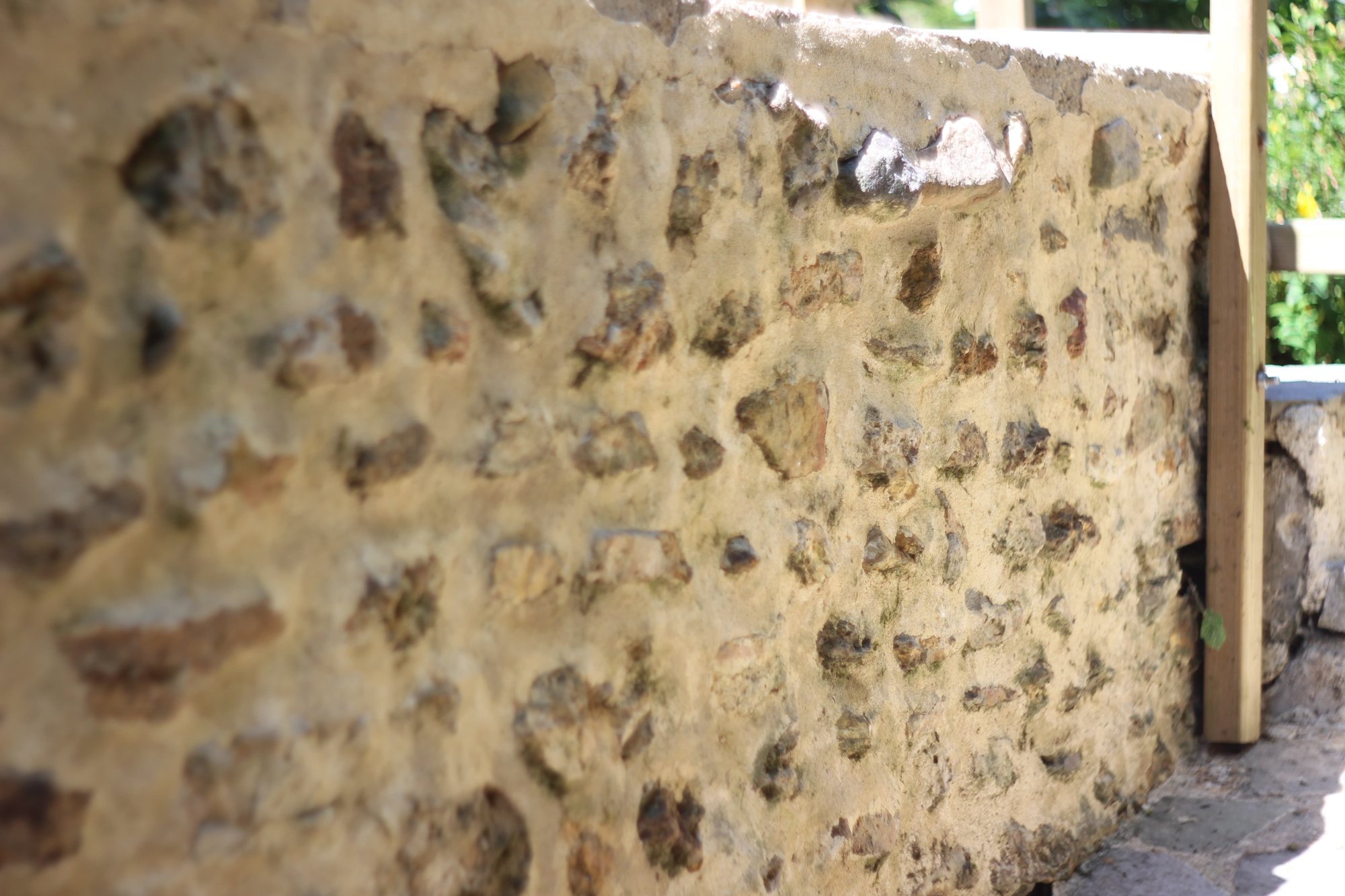 Joints mur en pierre